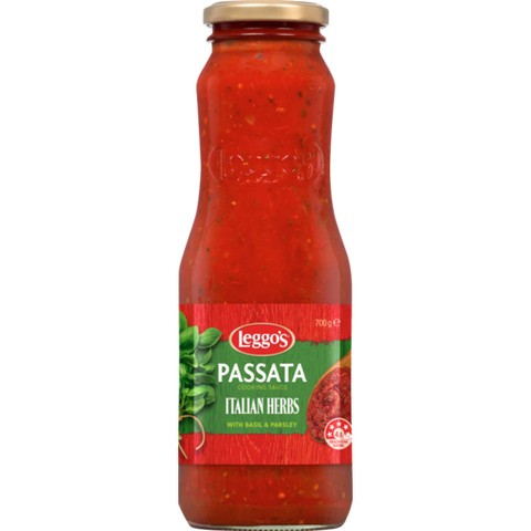 Leggo's Italian Herbs Passata  700ml